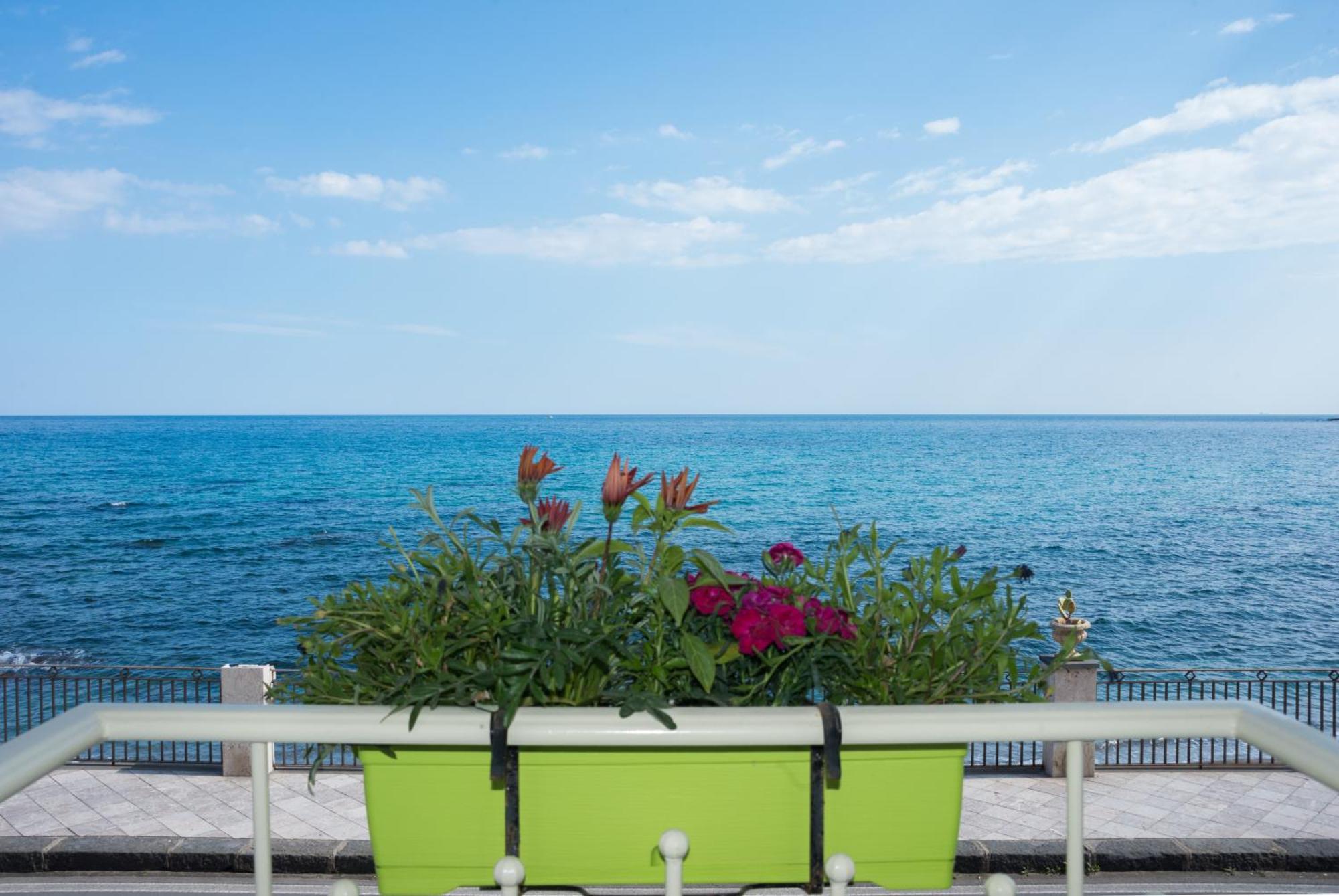 Joanna Studio Flat Giardini Naxos Exterior foto