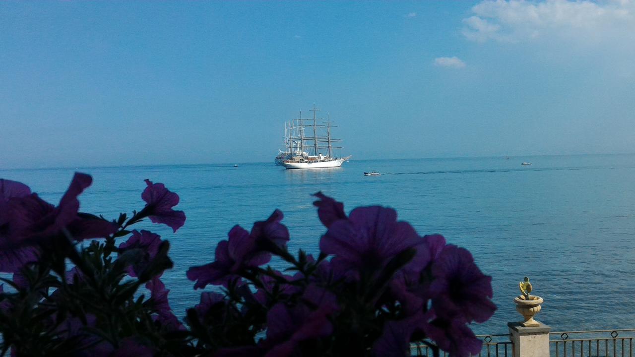 Joanna Studio Flat Giardini Naxos Exterior foto